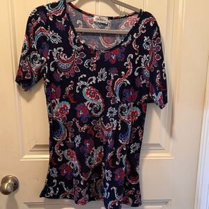 Women’s Navy Paisley Short Sleeve Top